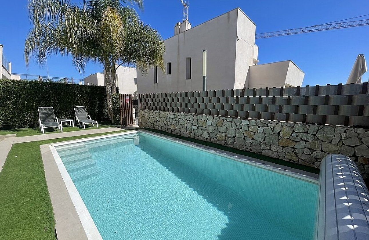 Resale - Villa - Pilar de la Horadada - Las Higuericas