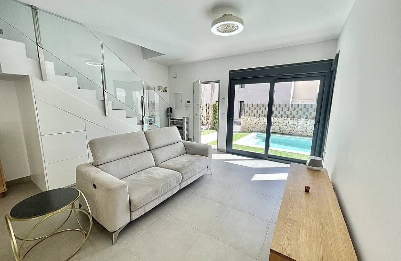 Resale - Villa - Pilar de la Horadada - Las Higuericas