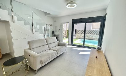 Resale - Villa - Pilar de la Horadada - Las Higuericas