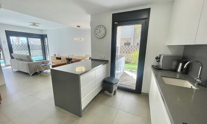 Resale - Villa - Pilar de la Horadada - Las Higuericas