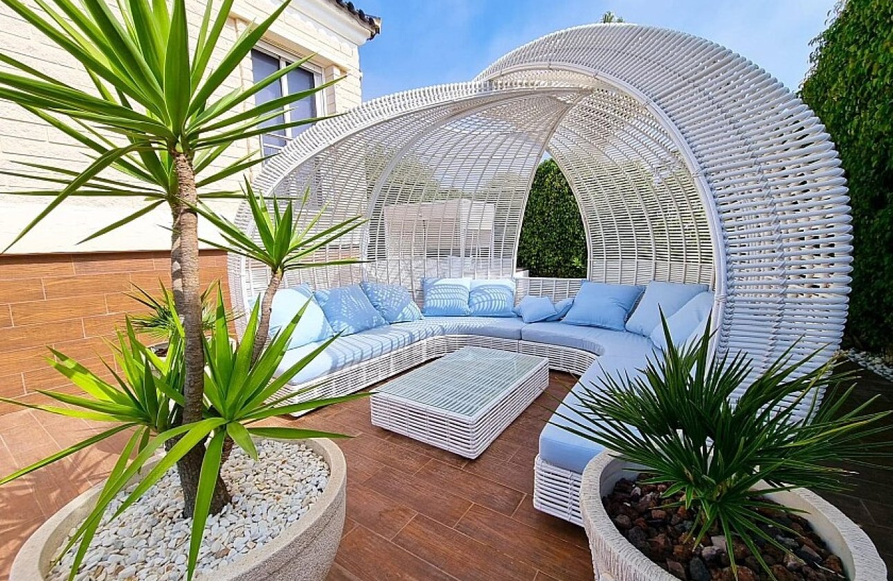 Resale - Villa - La Mata