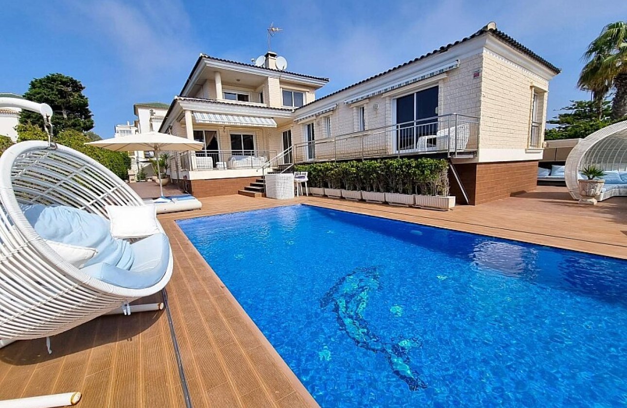 Resale - Villa - La Mata