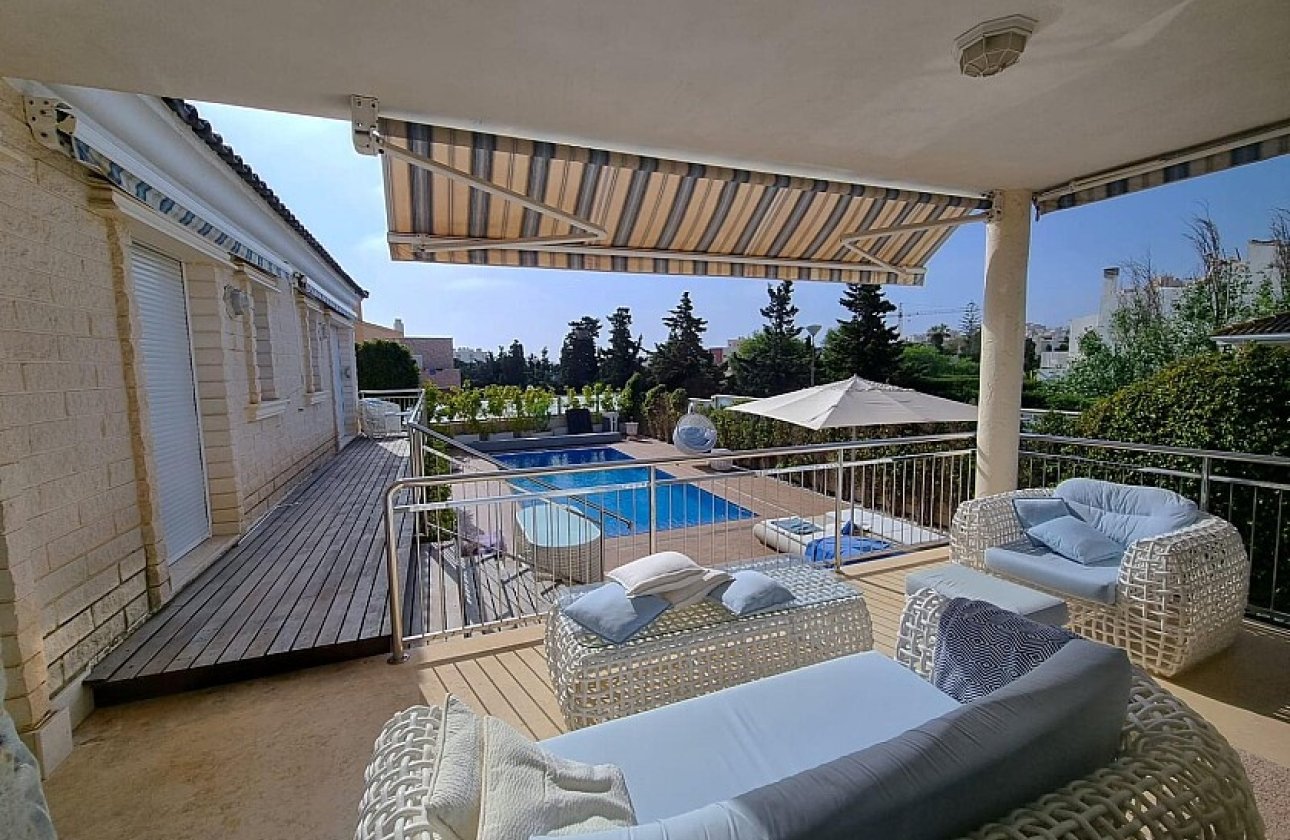 Resale - Villa - La Mata