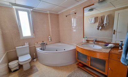 Resale - Villa - La Mata