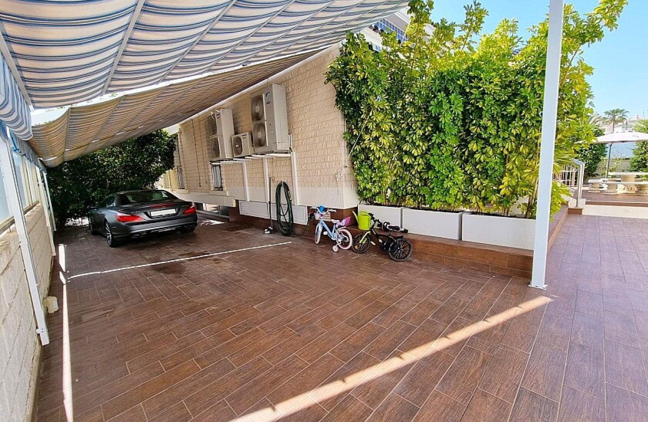 Resale - Villa - La Mata