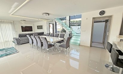 Resale - Villa - San Miguel de Salinas - Mirador de San Miguel