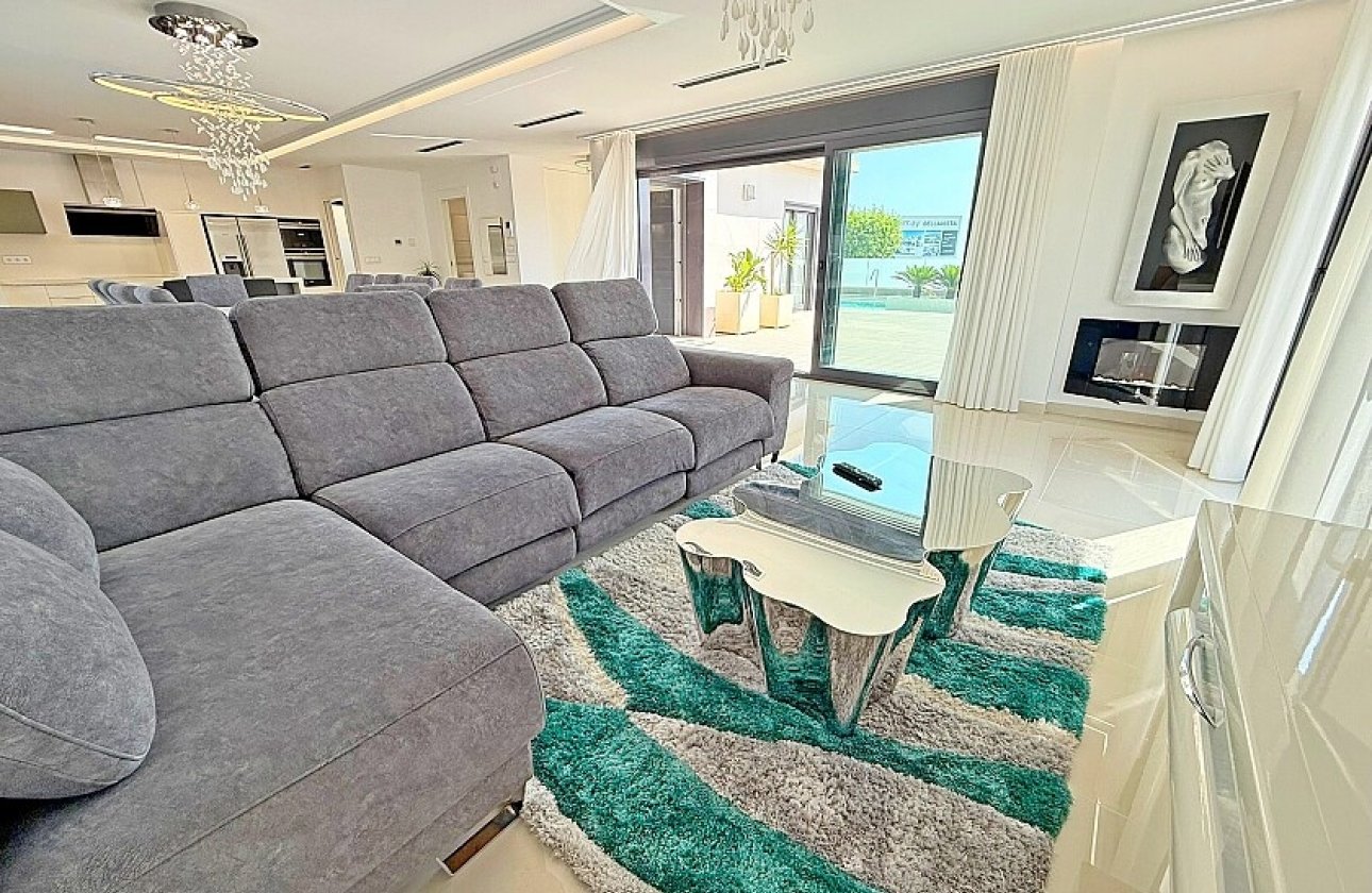 Resale - Villa - San Miguel de Salinas - Mirador de San Miguel