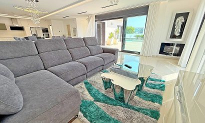 Resale - Villa - San Miguel de Salinas - Mirador de San Miguel