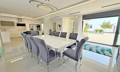 Resale - Villa - San Miguel de Salinas - Mirador de San Miguel