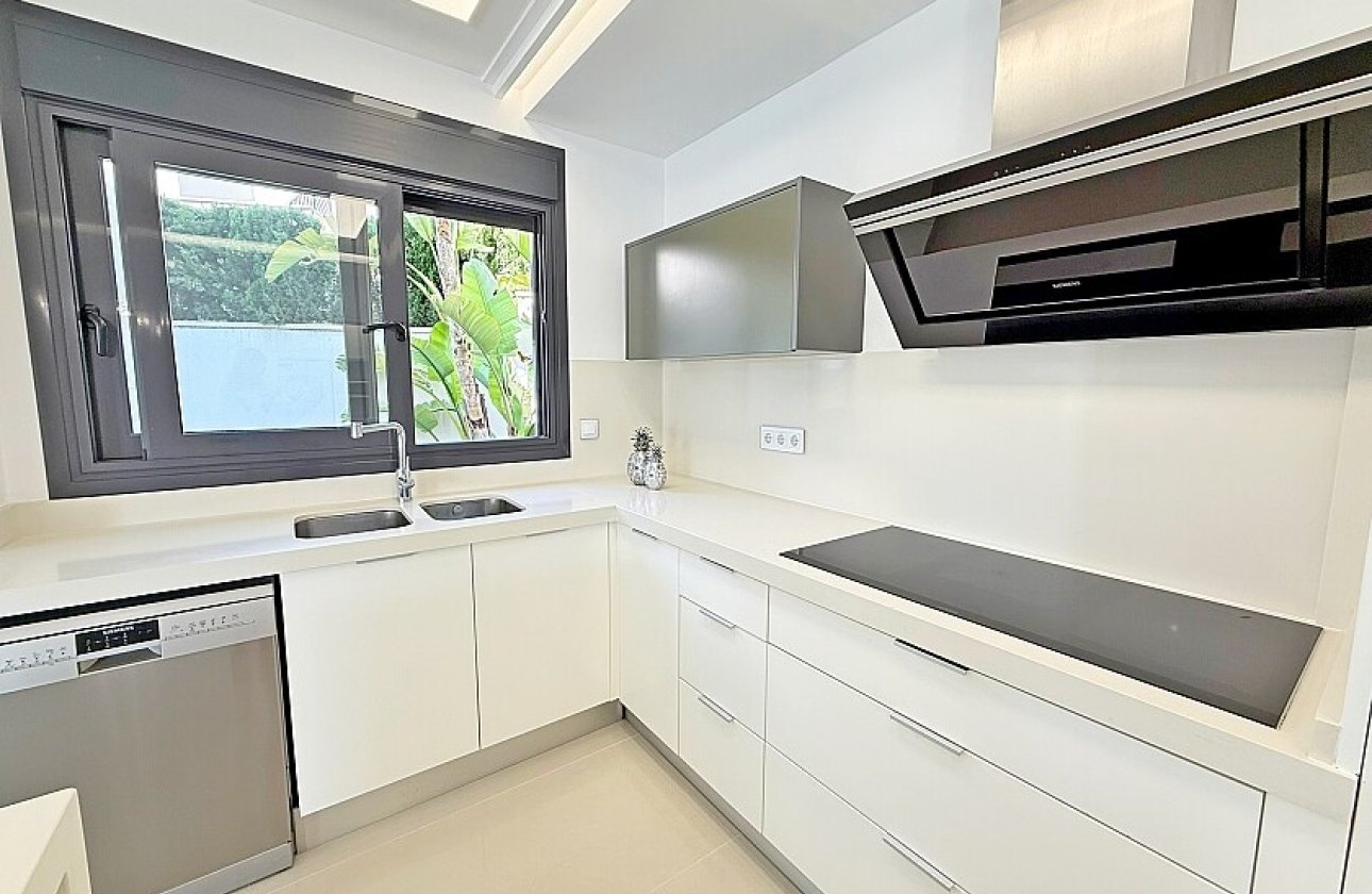 Resale - Villa - San Miguel de Salinas - Mirador de San Miguel