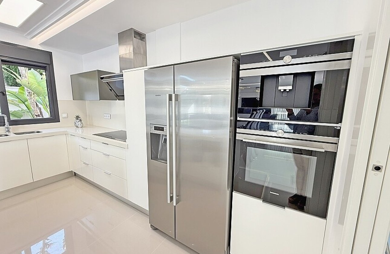 Resale - Villa - San Miguel de Salinas - Mirador de San Miguel