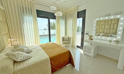 Resale - Villa - San Miguel de Salinas - Mirador de San Miguel