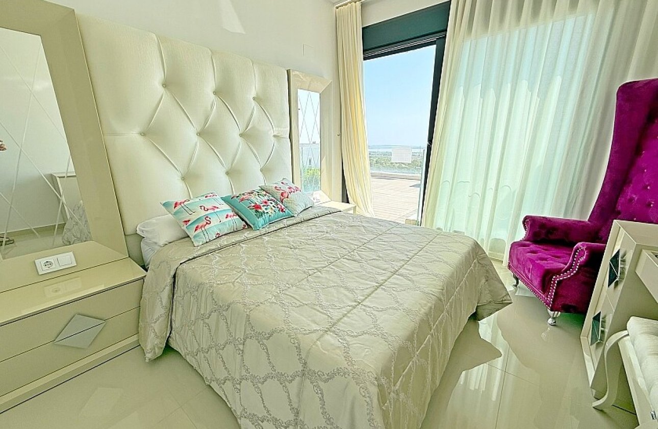 Resale - Villa - San Miguel de Salinas - Mirador de San Miguel