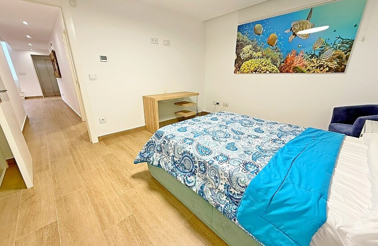 Resale - Villa - San Miguel de Salinas - Mirador de San Miguel