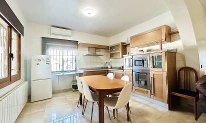 Resale - Townhouse - Torrevieja - Los Balcones