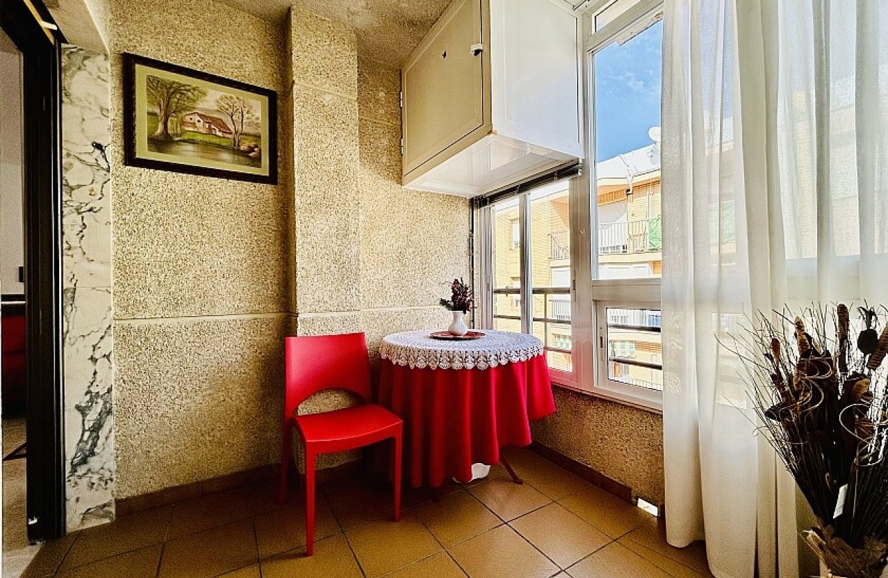 Resale - Apartment / flat - Torrevieja - Playa del Acequión