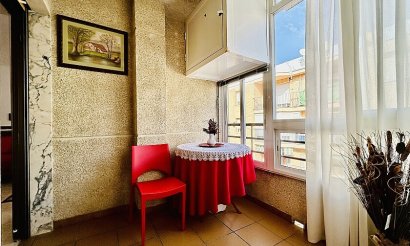 Resale - Apartment / flat - Torrevieja - Playa del Acequión