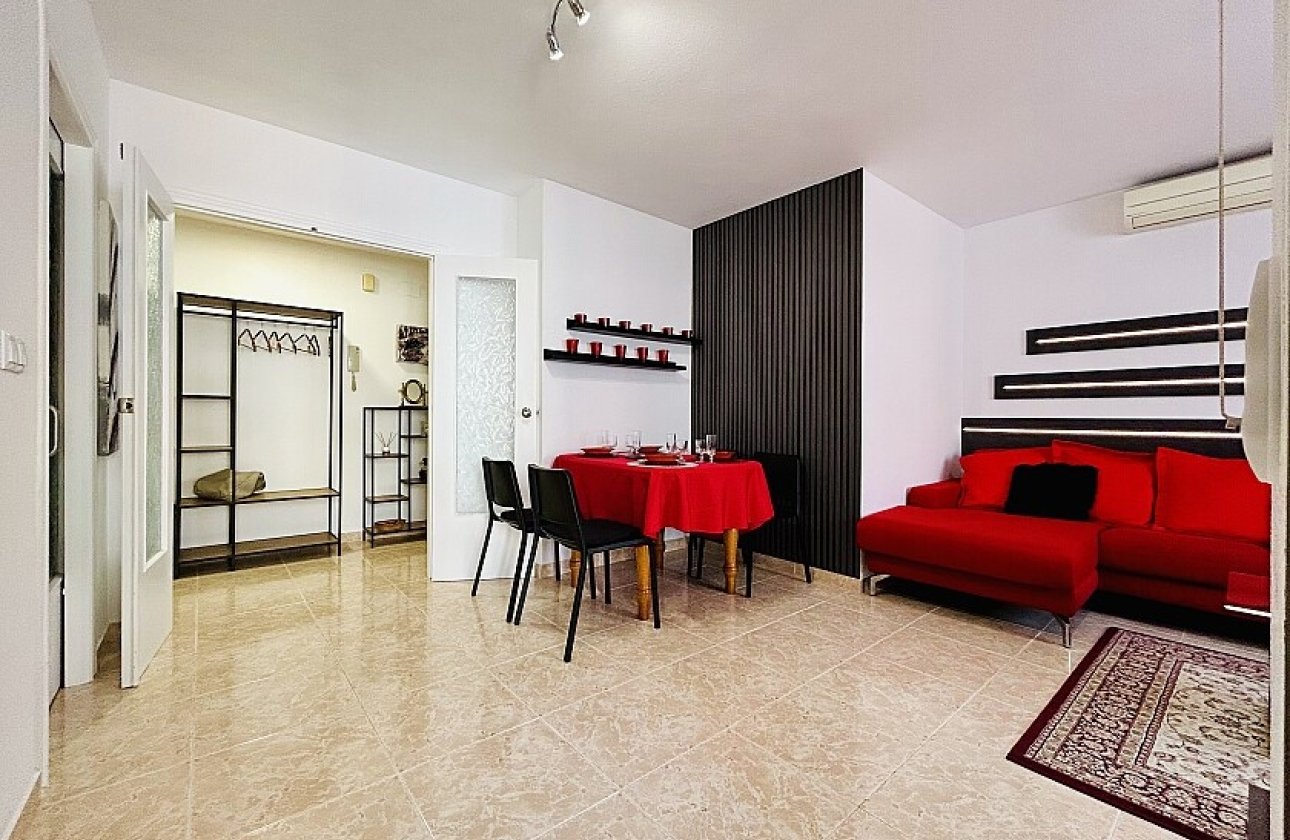 Resale - Apartment / flat - Torrevieja - Playa del Acequión