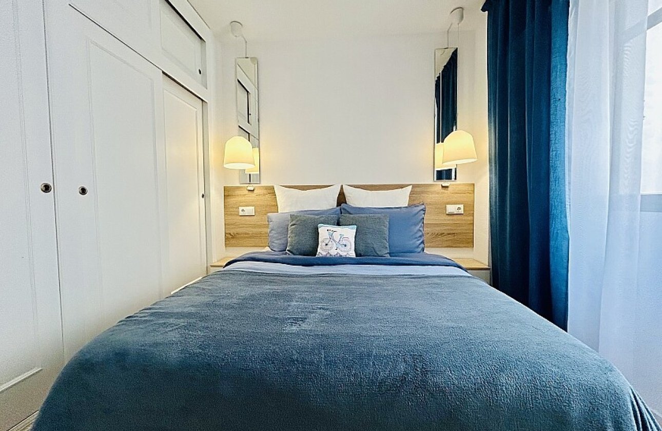 Resale - Apartment / flat - Torrevieja - Playa del Acequión