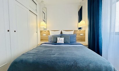 Resale - Apartment / flat - Torrevieja - Playa del Acequión