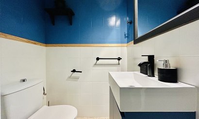 Resale - Apartment / flat - Torrevieja - Playa del Acequión