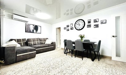 Resale - Apartment / flat - Torrevieja - Nueva Torrevieja