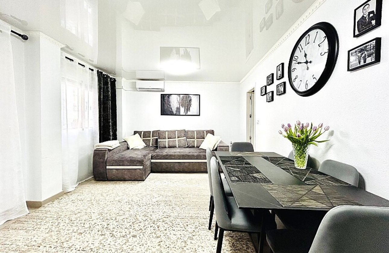 Resale - Apartment / flat - Torrevieja - Nueva Torrevieja