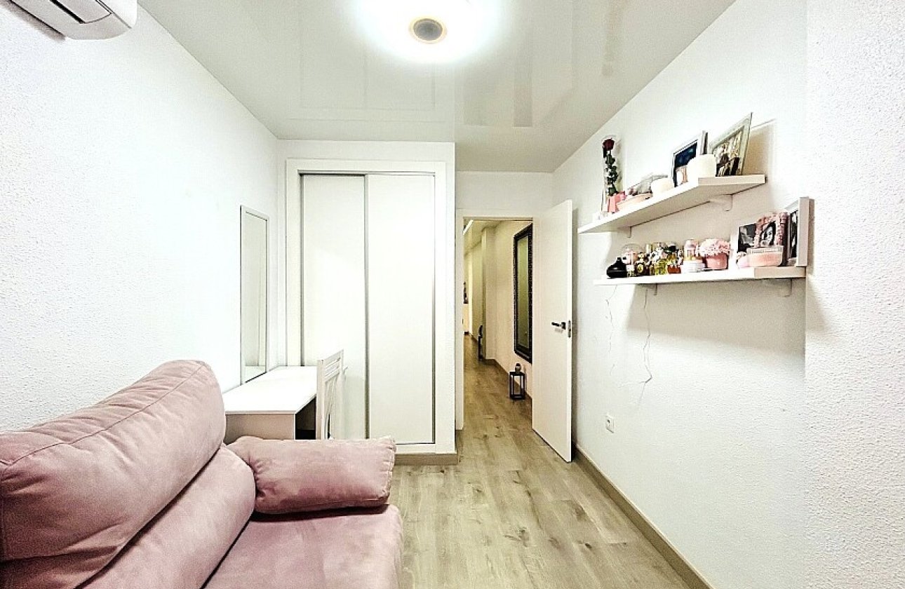 Resale - Apartment / flat - Torrevieja - Nueva Torrevieja