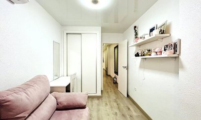 Resale - Apartment / flat - Torrevieja - Nueva Torrevieja