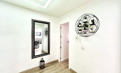 Resale - Apartment / flat - Torrevieja - Nueva Torrevieja