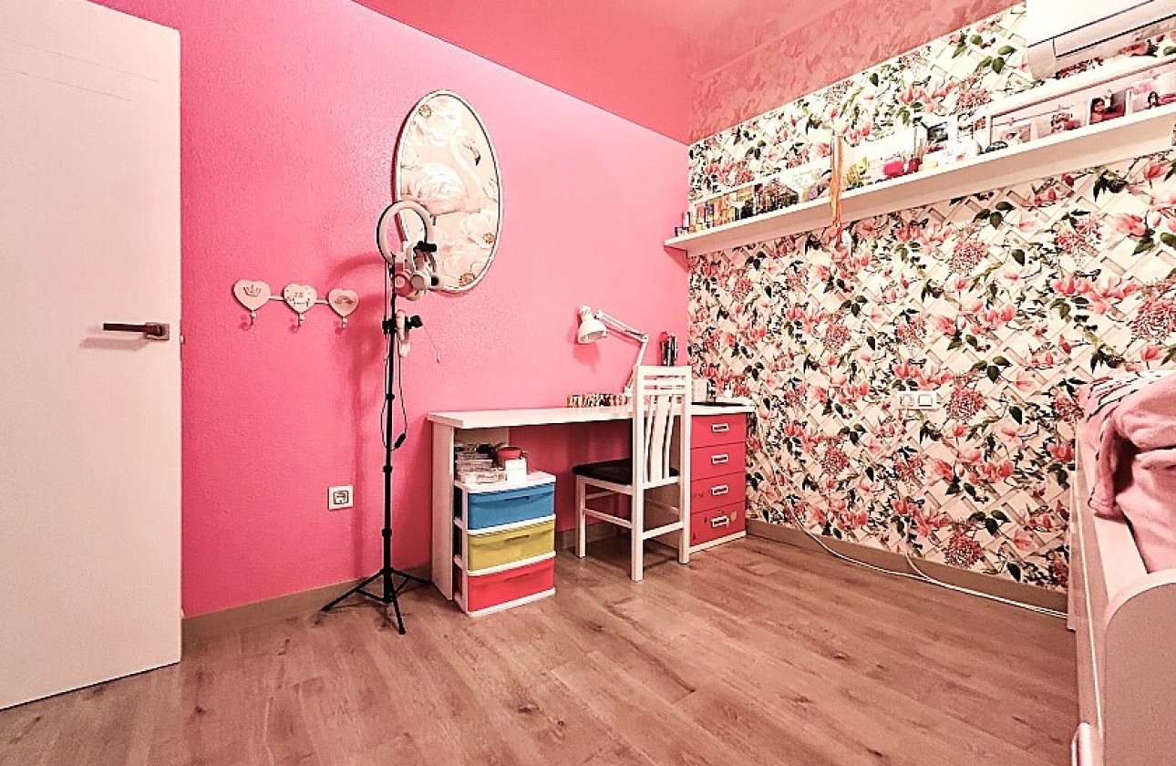 Resale - Apartment / flat - Torrevieja - Nueva Torrevieja