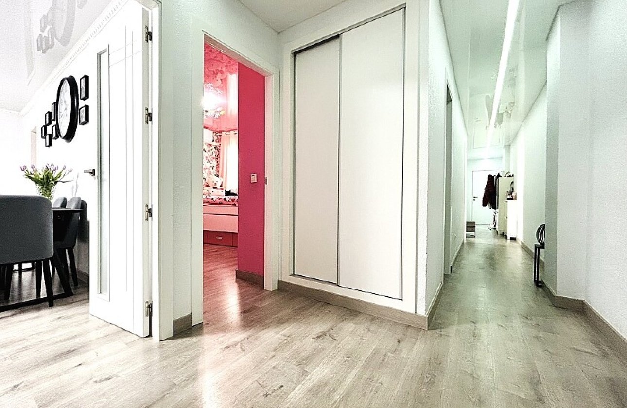 Resale - Apartment / flat - Torrevieja - Nueva Torrevieja