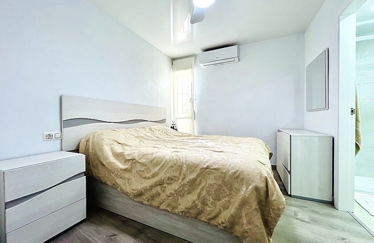 Resale - Apartment / flat - Torrevieja - Nueva Torrevieja