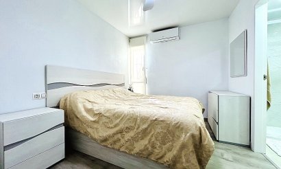 Resale - Apartment / flat - Torrevieja - Nueva Torrevieja