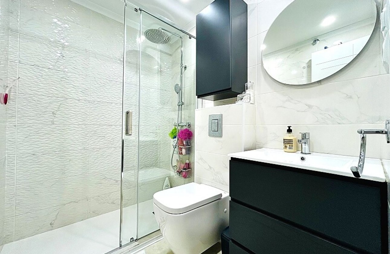 Resale - Apartment / flat - Torrevieja - Nueva Torrevieja