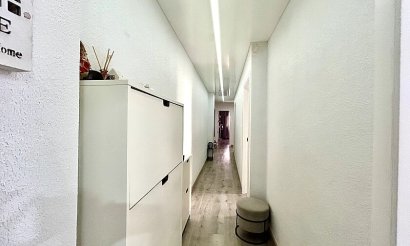 Resale - Apartment / flat - Torrevieja - Nueva Torrevieja