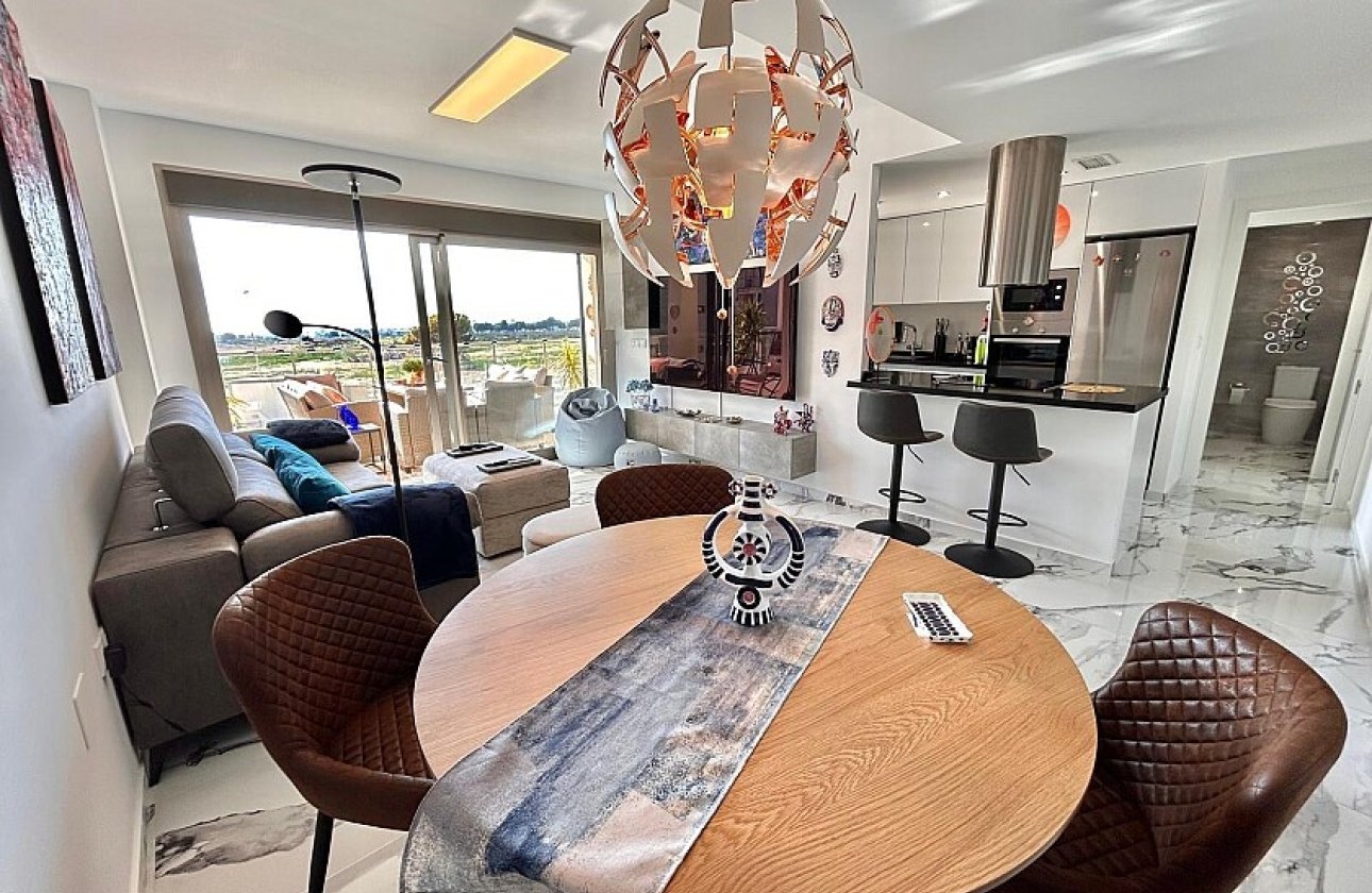 Resale - Apartment / flat - Villamartin