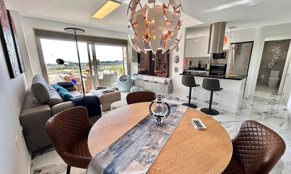 Resale - Apartment / flat - Villamartin