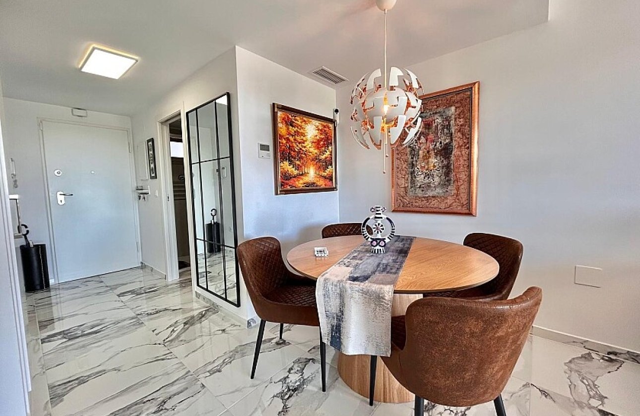 Resale - Apartment / flat - Villamartin