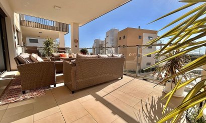 Resale - Apartment / flat - Villamartin