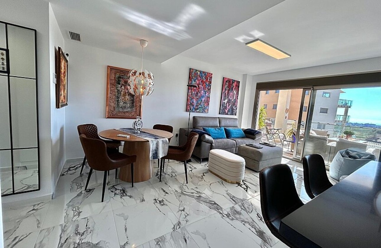 Resale - Apartment / flat - Villamartin