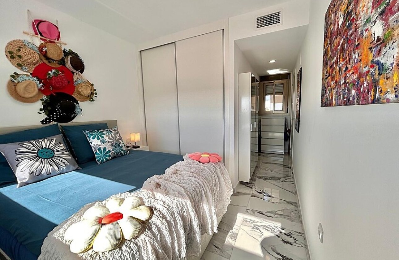 Resale - Apartment / flat - Villamartin