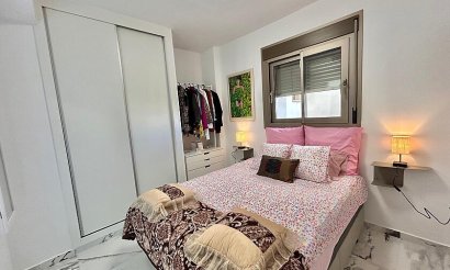 Resale - Apartment / flat - Villamartin