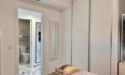 Resale - Apartment / flat - Villamartin