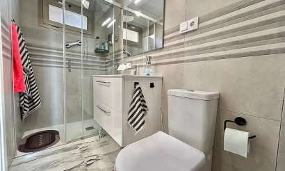 Resale - Apartment / flat - Villamartin