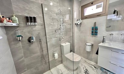 Resale - Apartment / flat - Villamartin