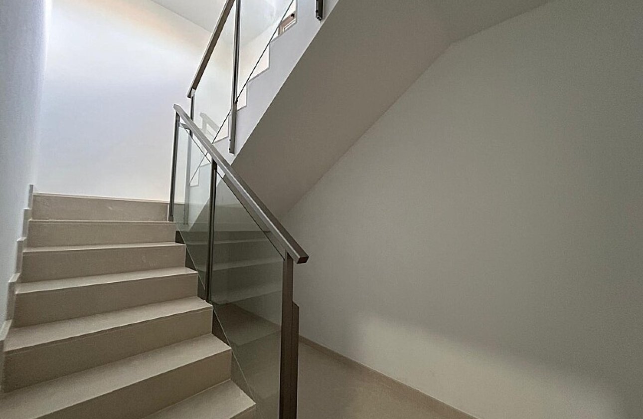 Resale - Apartment / flat - Villamartin