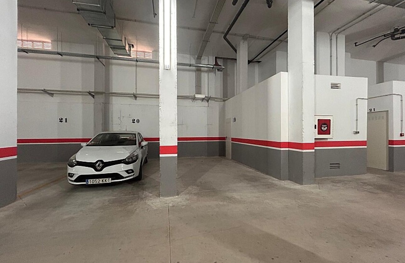 Resale - Apartment / flat - Villamartin