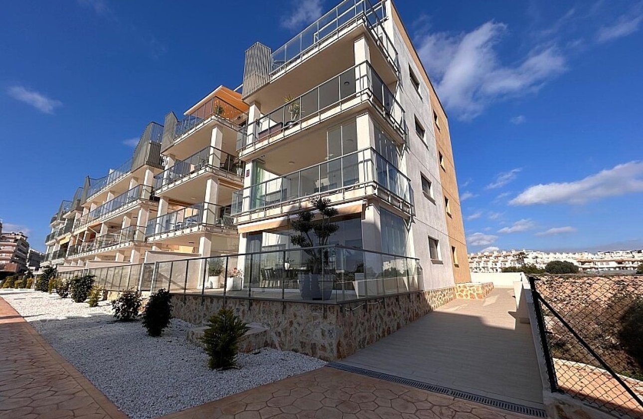 Resale - Apartment / flat - Villamartin