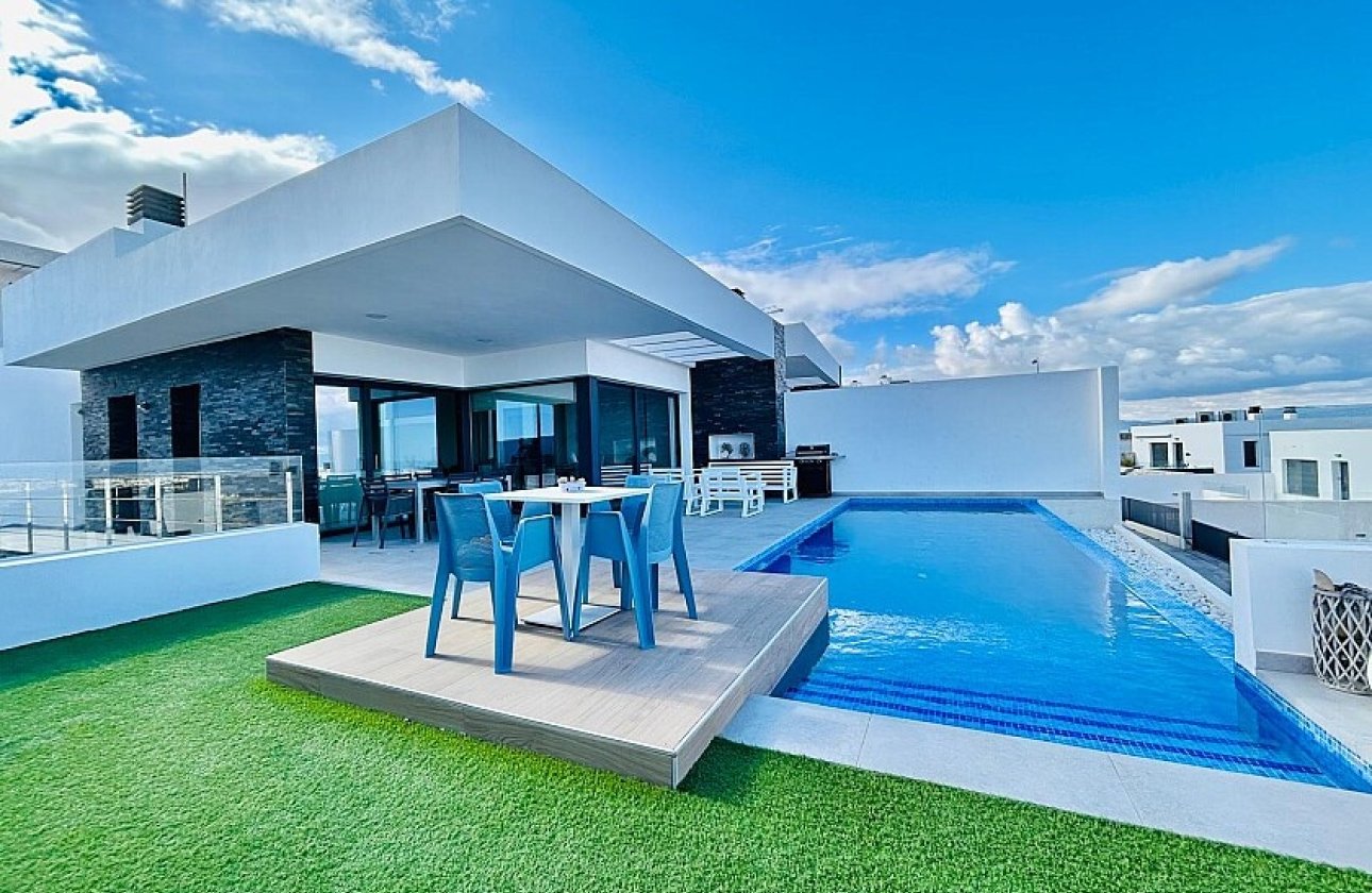 Resale - Villa - Ciudad Quesada